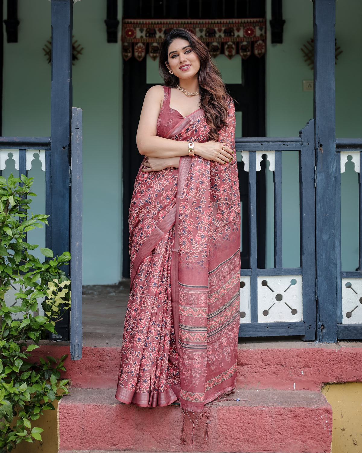 Rose Pink Floral Printed Saree with Traditional Border