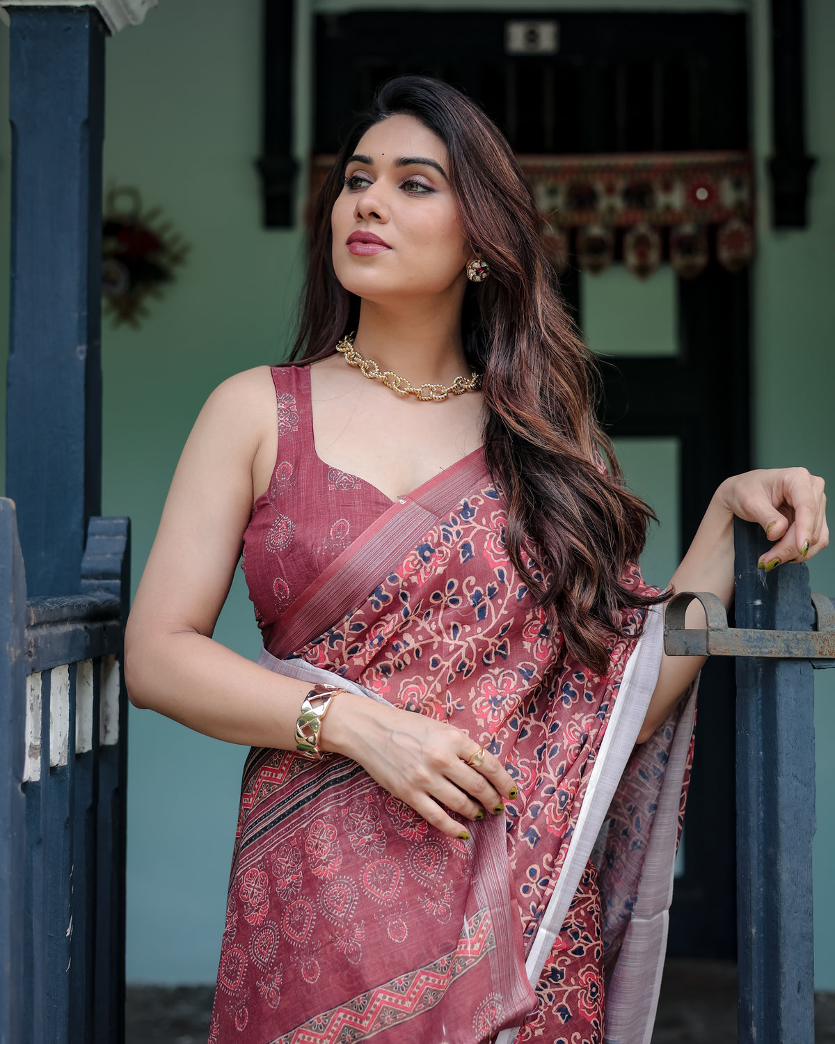 Rose Pink Floral Printed Saree with Traditional Border