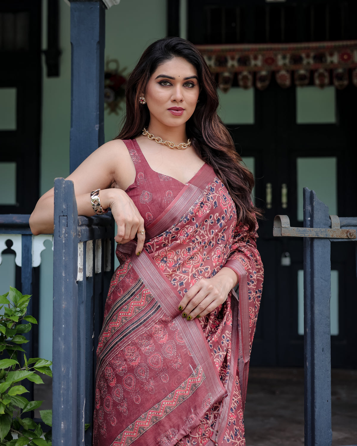 Rose Pink Floral Printed Saree with Traditional Border