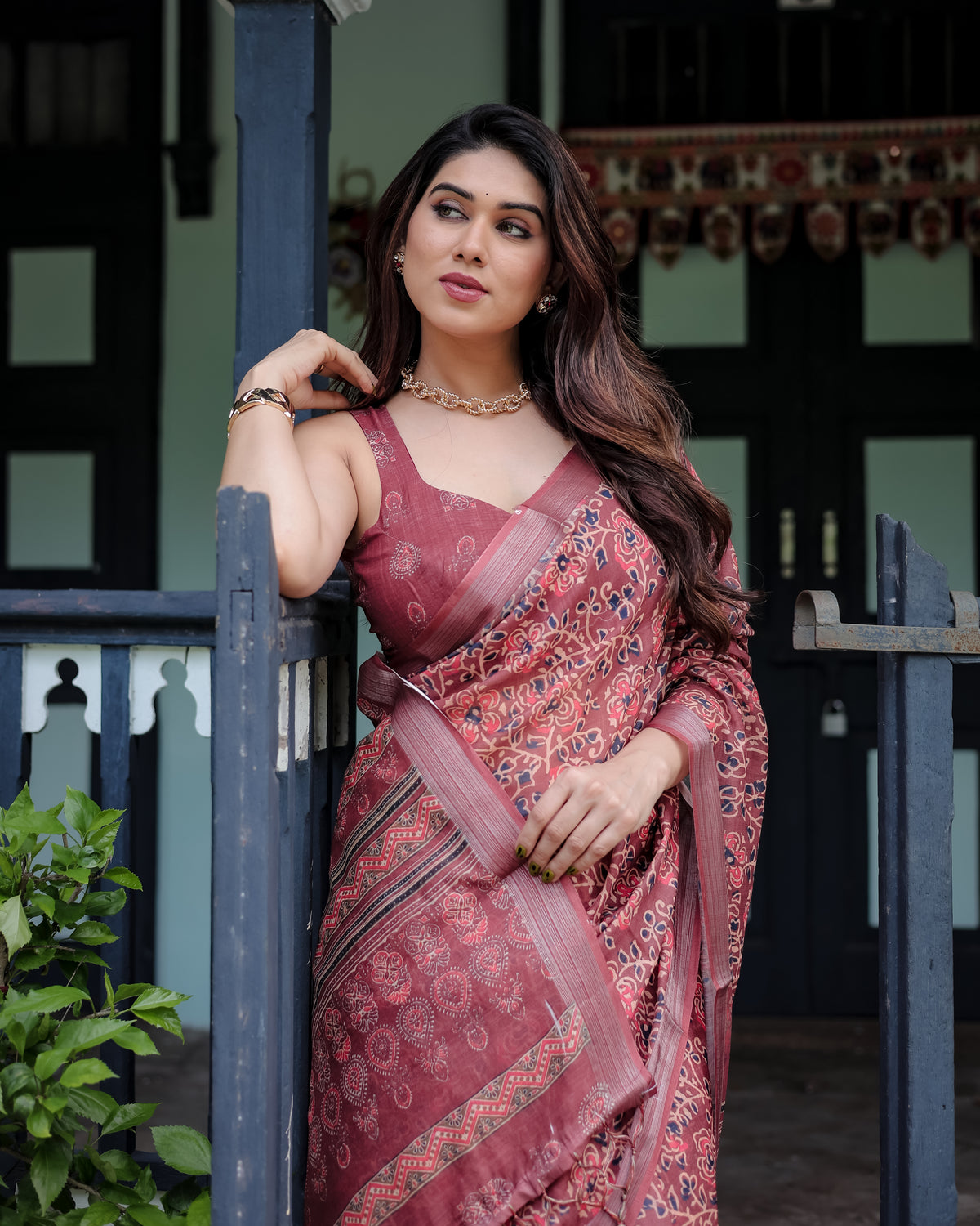 Rose Pink Floral Printed Saree with Traditional Border