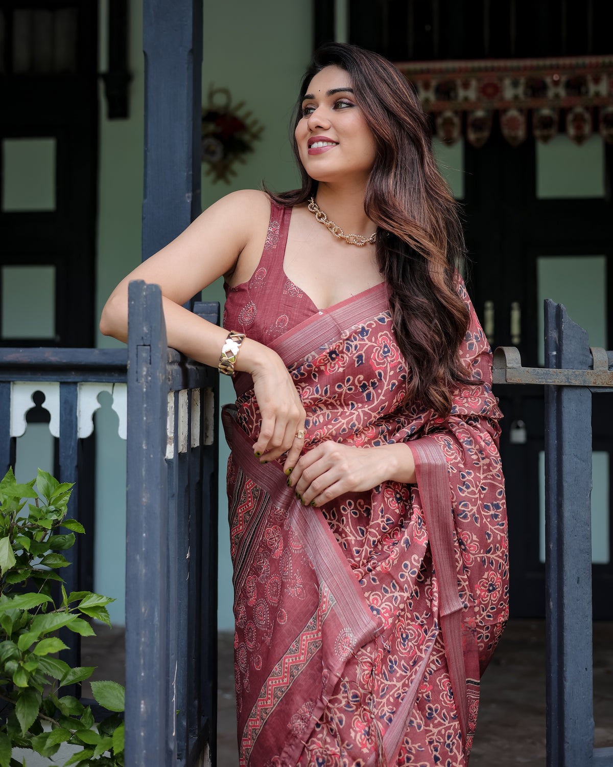 Rose Pink Floral Printed Saree with Traditional Border