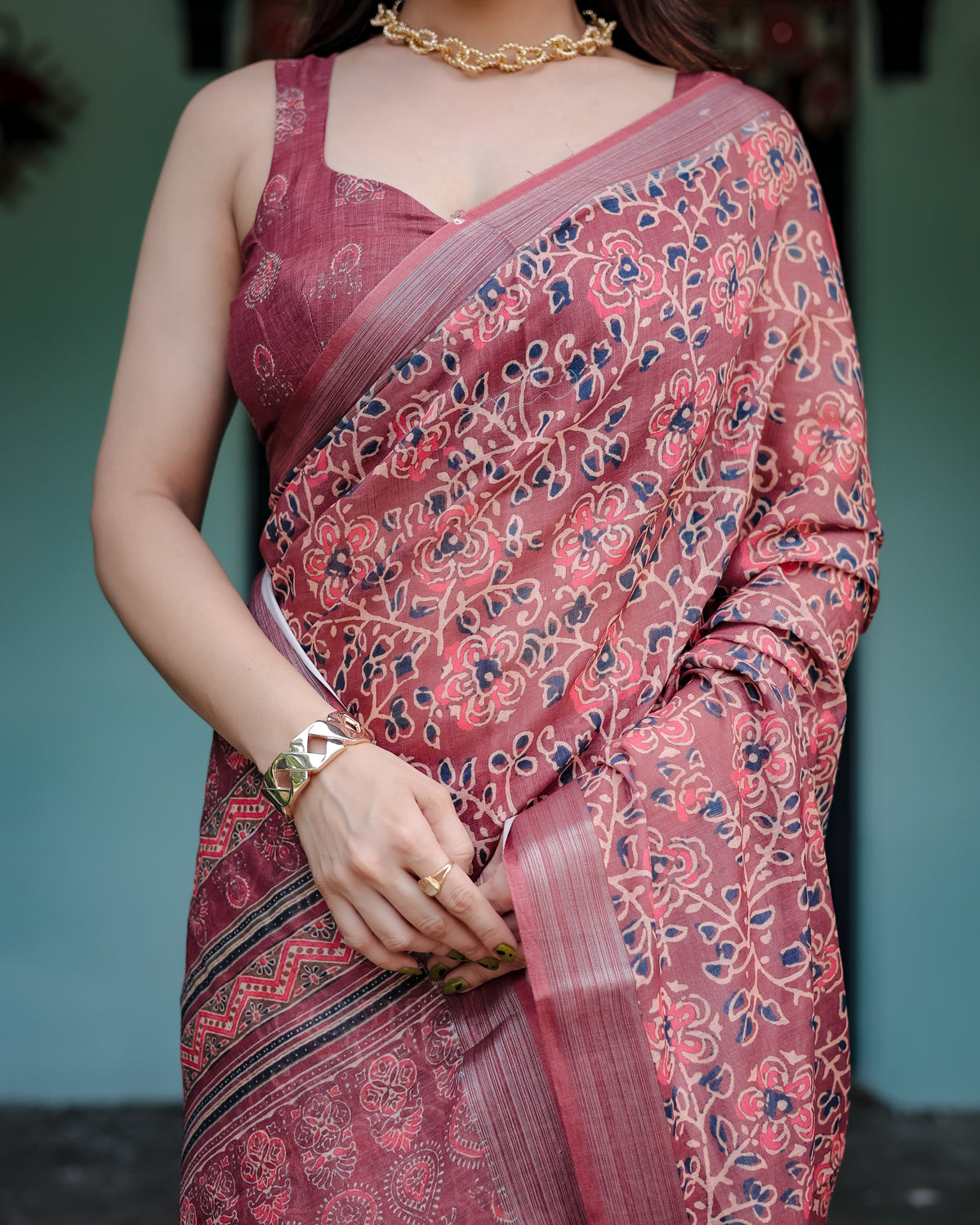 Rose Pink Floral Printed Saree with Traditional Border